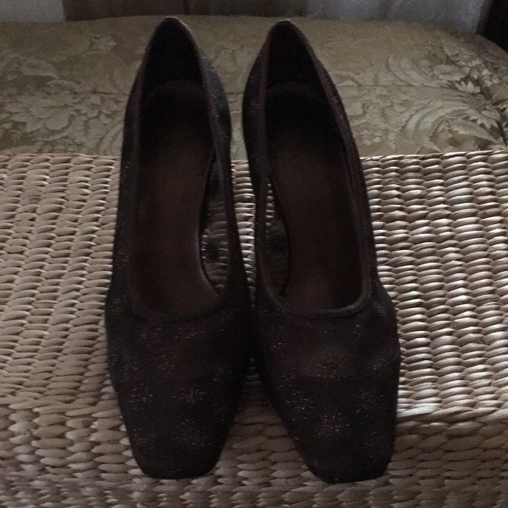 Shoes - Picture 3 of 3